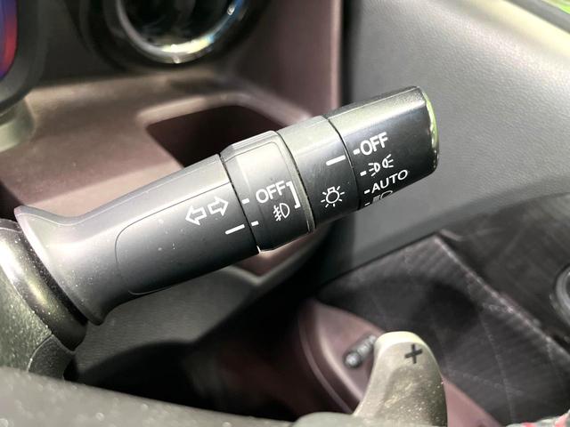 N-ONE プレミアム ツアラー・Lパッケージ ターボ SDナビ スマートキー HIDヘッド クルコン 純正15インチアルミ オートライト オートエアコン Bluetooth CD DVD再生 パドルシフト(22枚目)