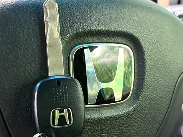 �y�L�[���X�z�������ꂽ�ꏊ����ł��{�^����Ńh�A�̊J���E�{�����ł���̂łƂ��Ă��֗��I�h�A�̌�������ɏ������邱�Ƃ�����܂����