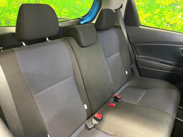 �R���p�N�g�J�[�ł����A�Z�J���h�V�[�g�͏\���ȍL����������K�ɂ���肢�������܂���V�[�g��|���đ傫�ȉו���ς񂾂�ƁA�p�r�̕����L���P��ł��B