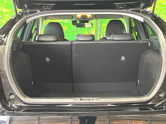 プリウス Sツーリングセレクション 純正SDナビ 全周囲カメラ 100V電源 レザーシート ドラレコ スマートキー LEDヘッド ビルトインETC クルコン 純正17インチアルミ オートライト オートエアコン Bluetooth(32枚目)