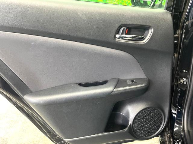 プリウス Sツーリングセレクション 純正SDナビ 全周囲カメラ 100V電源 レザーシート ドラレコ スマートキー LEDヘッド ビルトインETC クルコン 純正17インチアルミ オートライト オートエアコン Bluetooth(50枚目)