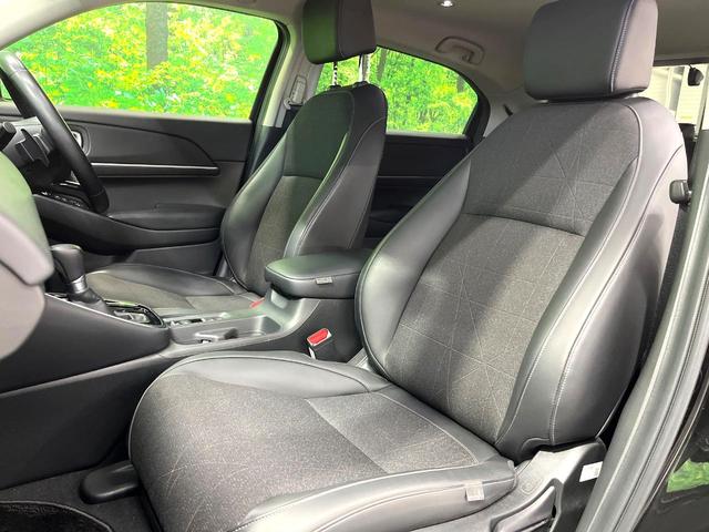 ヴェゼル ｅ：ＨＥＶ　Ｚ　ホンダコネクトディスプレイ　フルセグ　バックカメラ　ホンダセンシング　ブラインドスポットモニター　ＬＥＤヘッドライト　純正１８インチＡＷ　ハーフレザーシート　シートヒーター　パワーバックドア（50枚目）