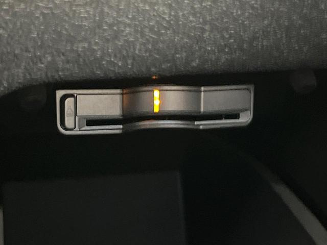 ステップワゴン スパーダＳ　ＨＤＤナビ　スマートスタイルＥＤ　両側電動ドア　純正ＨＤＤナビ　バックカメラ　衝突被害軽減システム　スマートキー　ＨＩＤヘッド　ＥＴＣ　純正１６インチアルミ　オートエアコン　ＣＤ　ＤＶＤ再生　地デジ（6枚目）