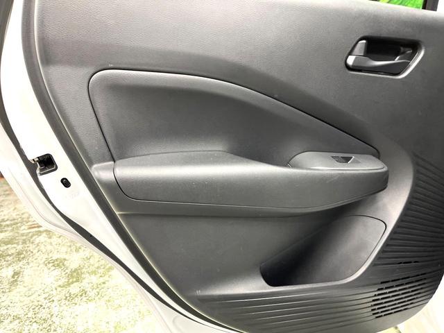 ノート Ｓ　全周囲カメラ　衝突被害軽減システム　コーナーセンサー　スマートキー　ＥＴＣ　オートハイビーム　車線逸脱警報　オートライト　オートエアコン　ＣＤ（40枚目）