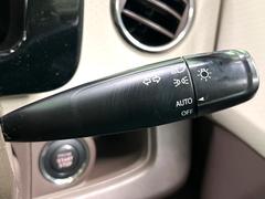 �ڥ����ȥ饤�ȡۼ�������뤵�˱����Ƽ�ư�ǥإåɥ饤�Ȥ��������������Ǥ��뵡ǽ�Ǥ����饤�Ȥ��դ�˺�졦�ä�˺��ʤɤ�̵���ʤꡢ��������ͼ�������Ԥ�¿����ȥ�ͥ��̲���������Ǥ��͢� 6