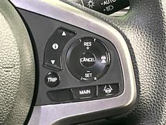 �ڥ����ץƥ��֥��롼������ȥ�����۹�®ƻϩ�Ǥ�Ĺ��Υ���Ԥ��ڤˡ�����ư��®�٤��ݤĥ��롼������ȥ����뤬�����ͷڸ������ƥ��Ϣ�Ȥ��������μ�ξ���Τ��Ƽִ֤��ݤĤ褦��®��Ĵ�ᤷ�Ƥ���ޤ����� 4