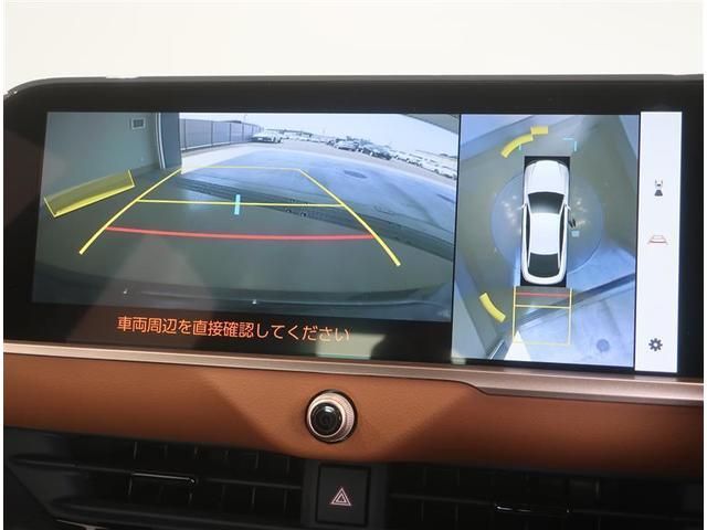 クラウンクロスオーバー ＲＳアドバンスド　革シート　サンルーフ　４ＷＤ　フルセグ　メモリーナビ　ミュージックプレイヤー接続可　バックカメラ　衝突被害軽減システム　ＥＴＣ　ドラレコ　ＬＥＤヘッドランプ　記録簿（8枚目）