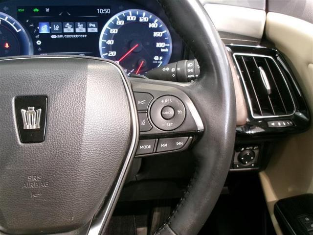 クラウンハイブリッド Ｓ　Ｃパッケージ　革シート　フルセグ　メモリーナビ　ＤＶＤ再生　ミュージックプレイヤー接続可　バックカメラ　衝突被害軽減システム　ＥＴＣ　ＬＥＤヘッドランプ　記録簿（12枚目）