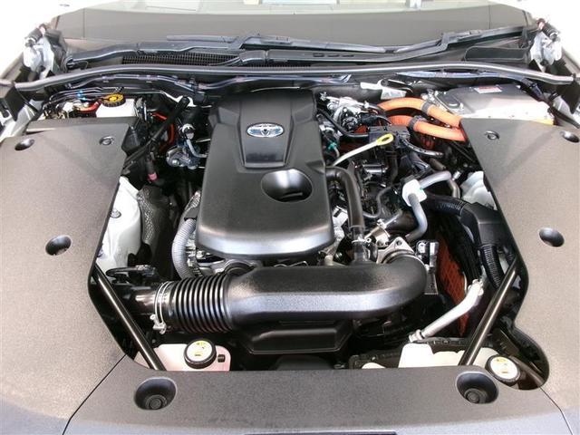 クラウンハイブリッド Ｓ　Ｃパッケージ　革シート　フルセグ　メモリーナビ　ＤＶＤ再生　ミュージックプレイヤー接続可　バックカメラ　衝突被害軽減システム　ＥＴＣ　ＬＥＤヘッドランプ　記録簿（20枚目）