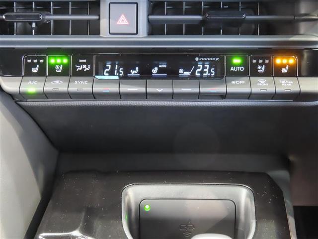 クラウンクロスオーバー Ｚ　革シート　４ＷＤ　フルセグ　メモリーナビ　ミュージックプレイヤー接続可　バックカメラ　衝突被害軽減システム　ＥＴＣ　ＬＥＤヘッドランプ（9枚目）