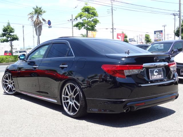 マークＸ プレミアム　Ｇ‘ｓバンパー　モデリスタリアハーフエアロ　サンルーフ　ＷＯＲＫアルミ　ＲＳＲ車高調　レザーシート　シートヒーター　パワーシート　イカリング内蔵ヘッドライト　ＡＬＰＩＮＥナビ　バックカメラ　ＴＶ（9枚目）