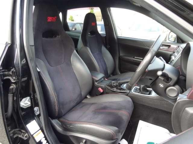 インプレッサ WRX STi 6速MT C型 タイベル交換済み リアスポイラー STIアルミホイール ブルーレイ視聴可社外ナビ TV Bluetooth ETC スマートキー ハーフレザーシート パワーシート オートエアコン(13枚目)