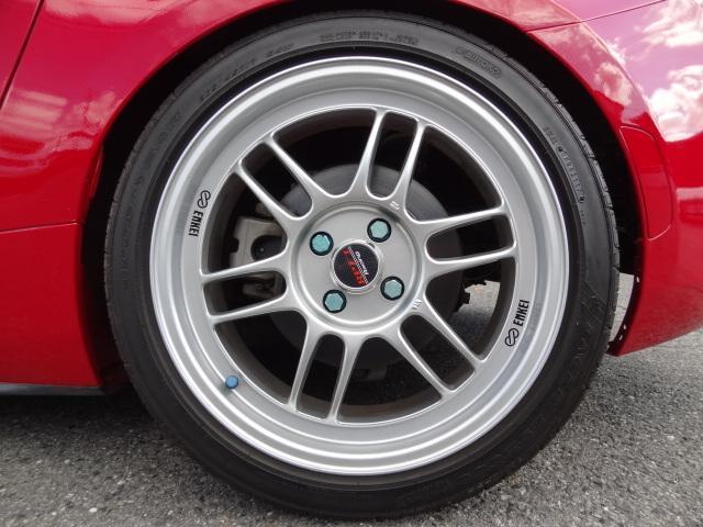 ロードスター ＮＲ－Ａ　６速ＭＴ　クラシックレッド全塗装　モータースポーツベースグレード　大容量ラジエーター　大径ブレーキ　ＨＫＳ　ＨＩＰＥＲＭＡＸ　ＩＶ　ＧＴ車高調　ＥＮＫＥＩ　ＲＰ－Ｆ１アルミ　社外マフラー　Ｄｅｆｉ（30枚目）