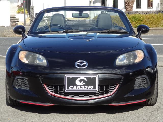 ロードスター ＲＳ　後期型　６速ＭＴ　ＡｕｔｏＥｘｅマフラー　ＡＤＶＡＮＲａｃｉｎｇアルミ　ＢＬＩＴＺ車高調　レザーシート　シートヒーター　ナビ　ＴＶ　Ｂｌｕｅｔｏｏｔｈ　ＥＴＣ　ステアリングリモコン　スマートキー（5枚目）