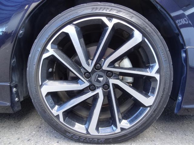 カローラツーリング ダブルバイビー　６速ＭＴ　モデリスタフルエアロ　モデリスタアルミ　トヨタセーフティーセンス　レーダークルーズ　ブレーキホールド　クリアランスソナー　シートヒーター　ディスプレイオーディオ　バックカメラ（34枚目）