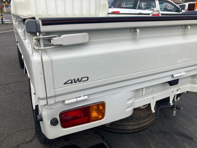 ハイゼットトラック エアコン・パワステ　スペシャル　４ＷＤ　ＭＴ　エアコン　パワーステアリング　取説記録簿　スペアキー　走行１２．０００ｋｍ（25枚目）