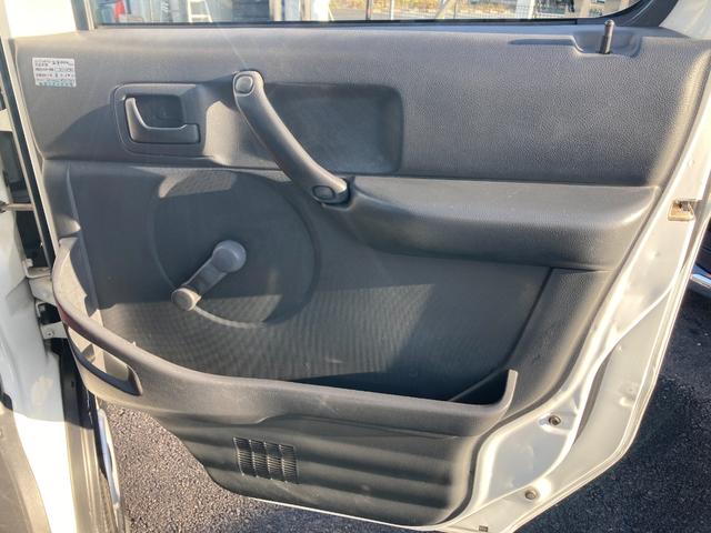 キャリイトラック ＫＣエアコン・パワステ　４ＷＤ　ＭＴ　エアコン　パワーステアリング　走行２１．０００ｋｍ（35枚目）