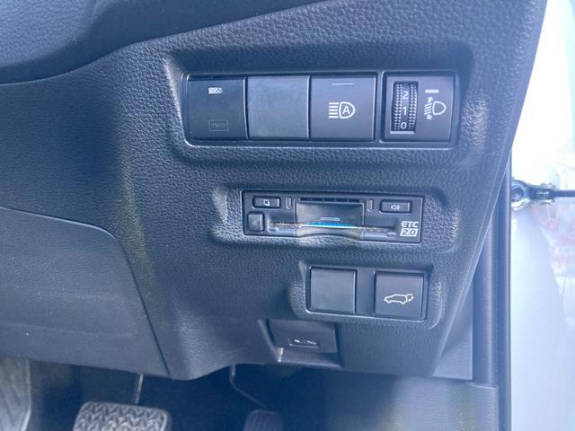 カローラクロス ハイブリッド　Ｚ　ドライブレコーダー　全周囲カメラ　オートクルーズコントロール　レーンアシスト　パワーシート　パークアシスト　衝突被害軽減システム　サンルーフ　ターボ　ナビ　ＴＶ　オートマチックハイビーム（10枚目）