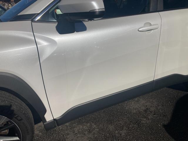 カローラクロス ハイブリッド　Ｚ　ドライブレコーダー　全周囲カメラ　オートクルーズコントロール　レーンアシスト　パワーシート　パークアシスト　衝突被害軽減システム　サンルーフ　ターボ　ナビ　ＴＶ　オートマチックハイビーム（36枚目）