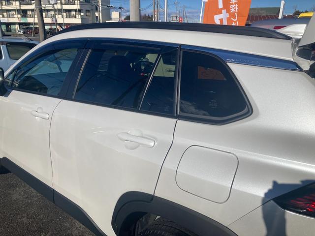 カローラクロス ハイブリッド　Ｚ　ドライブレコーダー　全周囲カメラ　オートクルーズコントロール　レーンアシスト　パワーシート　パークアシスト　衝突被害軽減システム　サンルーフ　ターボ　ナビ　ＴＶ　オートマチックハイビーム（50枚目）