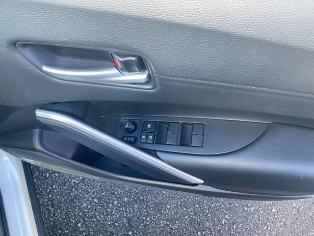 カローラクロス ハイブリッド　Ｚ　ドライブレコーダー　全周囲カメラ　オートクルーズコントロール　レーンアシスト　パワーシート　パークアシスト　衝突被害軽減システム　サンルーフ　ターボ　ナビ　ＴＶ　オートマチックハイビーム（60枚目）