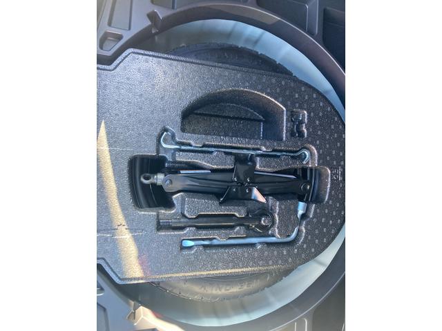 カローラクロス ハイブリッド　Ｚ　ドライブレコーダー　全周囲カメラ　オートクルーズコントロール　レーンアシスト　パワーシート　パークアシスト　衝突被害軽減システム　サンルーフ　ターボ　ナビ　ＴＶ　オートマチックハイビーム（73枚目）