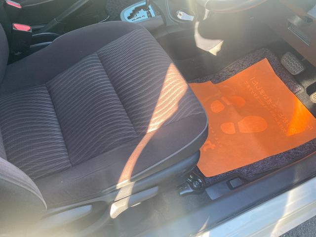 アクア Ｇ　ナビ　ＴＶ　オートクルーズコントロール　レーンアシスト　衝突被害軽減システム　オートマチックハイビーム　スマートキー　アイドリングストップ　電動格納ミラー　シートヒーター　ＣＶＴ　衝突安全ボディ（52枚目）