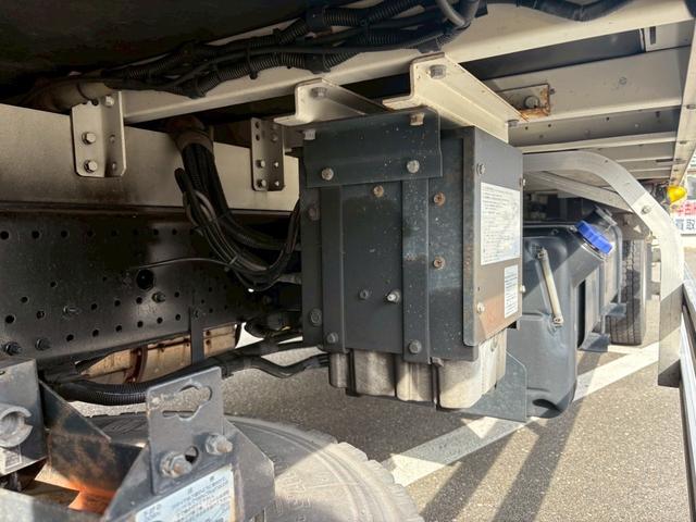 フォワード 　アルミウイング　２．３トン積載　後輪エアサス　格納ＰＧ　ワイド　６２００ボディ　ベッド付　ラッシング２段　ＰＳ　ＰＷ　集中ロック　電格ミラー　バックカメラＥＴＣ　ドラレコ　ＡＢＳ　エアバック　キーレス（31枚目）