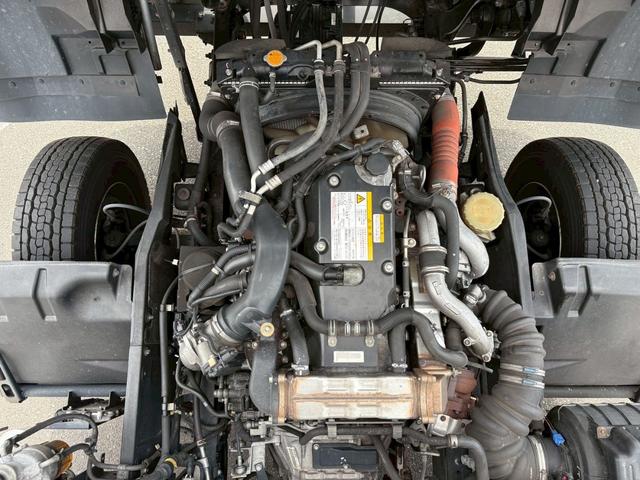 フォワード 　アルミウイング　２．３トン積載　後輪エアサス　格納ＰＧ　ワイド　６２００ボディ　ベッド付　ラッシング２段　ＰＳ　ＰＷ　集中ロック　電格ミラー　バックカメラＥＴＣ　ドラレコ　ＡＢＳ　エアバック　キーレス（48枚目）