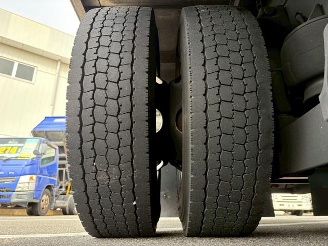 フォワード 　アルミウイング　２．３トン積載　後輪エアサス　格納ＰＧ　ワイド　６２００ボディ　ベッド付　ラッシング２段　ＰＳ　ＰＷ　集中ロック　電格ミラー　バックカメラＥＴＣ　ドラレコ　ＡＢＳ　エアバック　キーレス（53枚目）