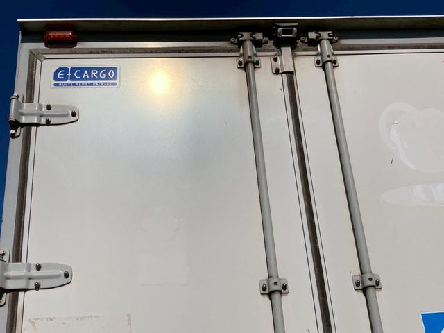 エルフトラック アルミバン2トン積載左サイドドア標準ロング木床観音扉 アルミ箱車2トン積載5トン限定免許4JJ1左サイド扉ラッシング2段スムーサー電格ミラー集中ロックバックモニターETCドラレコオートマ小型2トンエアバックAT車両総重量4,945kg準中型免許トラック(13枚目)