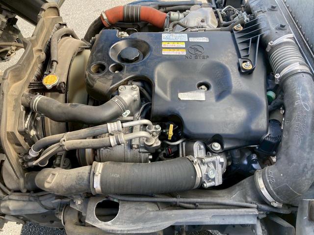 エルフトラック アルミバン2トン積載左サイドドア標準ロング木床観音扉 アルミ箱車2トン積載5トン限定免許4JJ1左サイド扉ラッシング2段スムーサー電格ミラー集中ロックバックモニターETCドラレコオートマ小型2トンエアバックAT車両総重量4,945kg準中型免許トラック(35枚目)