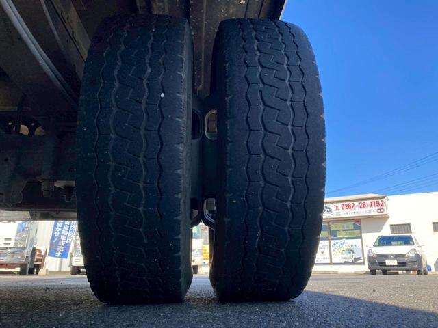 エルフトラック アルミバン2トン積載左サイドドア標準ロング木床観音扉 アルミ箱車2トン積載5トン限定免許4JJ1左サイド扉ラッシング2段スムーサー電格ミラー集中ロックバックモニターETCドラレコオートマ小型2トンエアバックAT車両総重量4,945kg準中型免許トラック(41枚目)