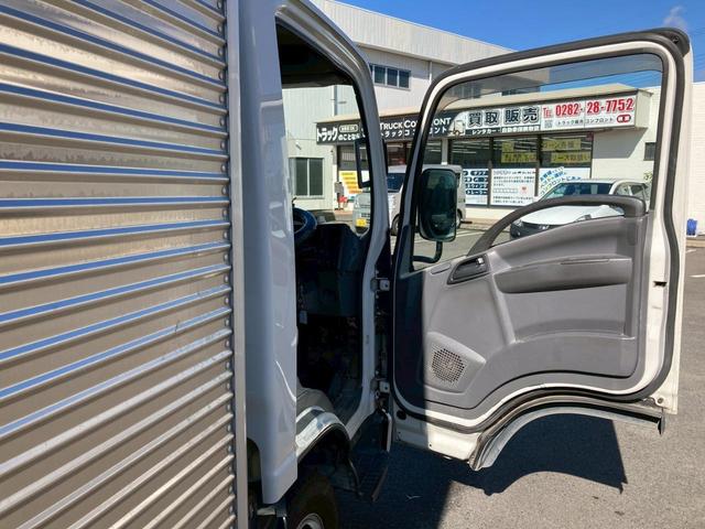 エルフトラック アルミバン2トン積載左サイドドア標準ロング木床観音扉 アルミ箱車2トン積載5トン限定免許4JJ1左サイド扉ラッシング2段スムーサー電格ミラー集中ロックバックモニターETCドラレコオートマ小型2トンエアバックAT車両総重量4,945kg準中型免許トラック(50枚目)