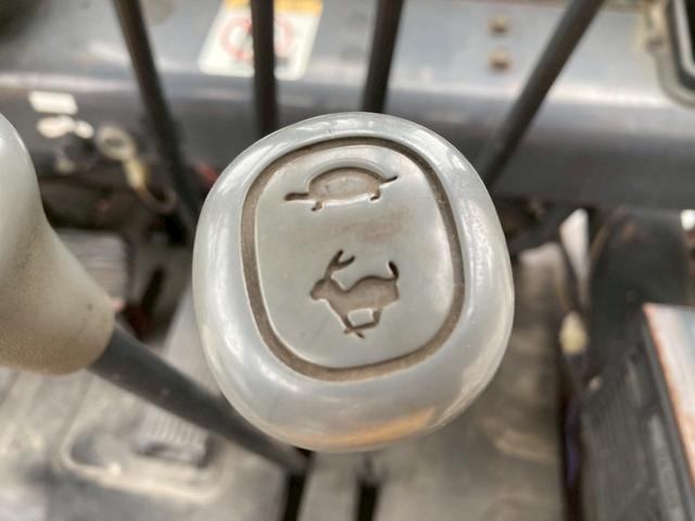 日本 TCM フォークリフト 荷重2900kg MT 揚高3.5m TCM、フォークリフト、FD35CB、ディーゼルエンジン、MT、4,998時間、最大荷重2900kg、最大揚高3500mm、PIP、ハイマスト(41枚目)