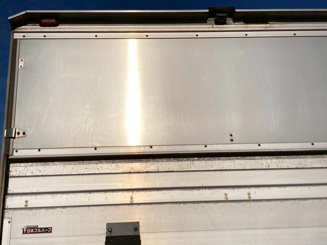 フォワード アルミウィング跳上パワーゲート後輪エアサス4トン中型ワイド アルミウイング6200ボディPGワイド跳ね上げゲート240馬力リアエアサス電格ミラー4HK1ラッシング2段ベッド8トン限定免許べットトラック日本フルハーフMT6マニュアルメッキパーツ2.45トン積載(14枚目)