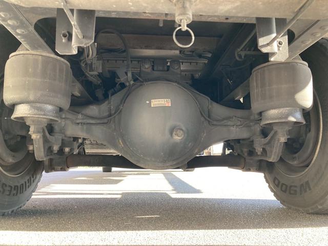 フォワード アルミウィング跳上パワーゲート後輪エアサス4トン中型ワイド アルミウイング6200ボディPGワイド跳ね上げゲート240馬力リアエアサス電格ミラー4HK1ラッシング2段ベッド8トン限定免許べットトラック日本フルハーフMT6マニュアルメッキパーツ2.45トン積載(57枚目)