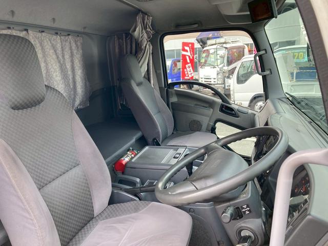 フォワード いすゞ冷蔵冷凍車バン-5℃ワイド格納ゲートリアエアサス中温 2.7トン積載中温設定-5℃ワイド6200ボディ後輪エアサス格納ゲート左サイド扉システムフロアラッシング1段三菱パワーゲート4トントラック240馬力4HK1極東MT6ベッド菱重べットサイドドア中型(68枚目)