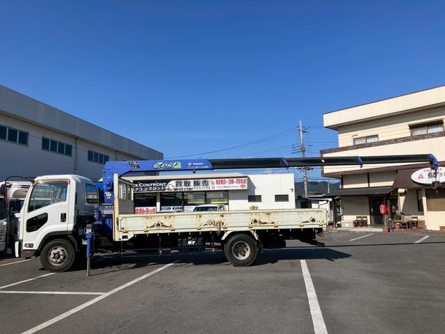 フォワード クレーン4段ラジコンフックイン2.93トン吊2.7トン積載 4段クレーン5400ボディ標準幅2.7トン積載ラジコンフックイン4HK1タダノZE304HR2.93トン吊ユニック電格ミラー集中ロック8トン限定免許アウトリガリーフMT6マニュアル4トン中型トラック(13枚目)