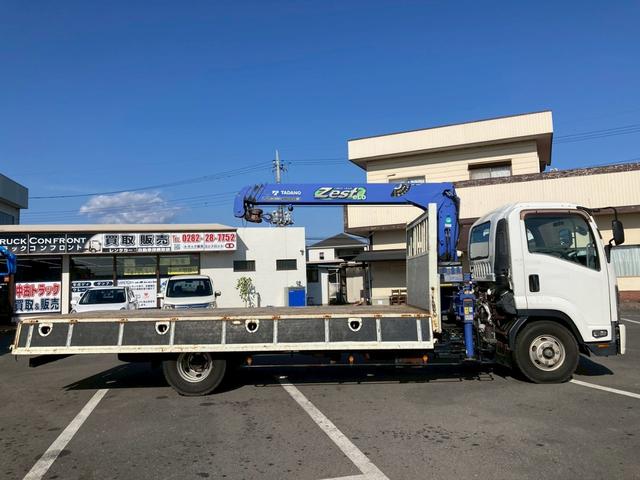 フォワード クレーン4段ラジコンフックイン2.93トン吊2.7トン積載 4段クレーン5400ボディ標準幅2.7トン積載ラジコンフックイン4HK1タダノZE304HR2.93トン吊ユニック電格ミラー集中ロック8トン限定免許アウトリガリーフMT6マニュアル4トン中型トラック(25枚目)