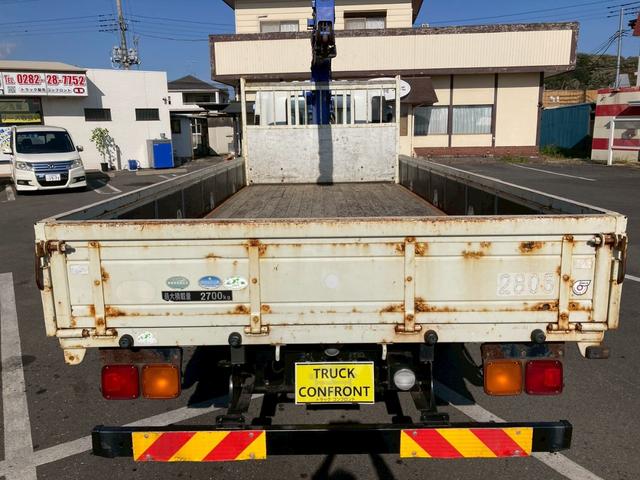 フォワード クレーン4段ラジコンフックイン2.93トン吊2.7トン積載 4段クレーン5400ボディ標準幅2.7トン積載ラジコンフックイン4HK1タダノZE304HR2.93トン吊ユニック電格ミラー集中ロック8トン限定免許アウトリガリーフMT6マニュアル4トン中型トラック(37枚目)