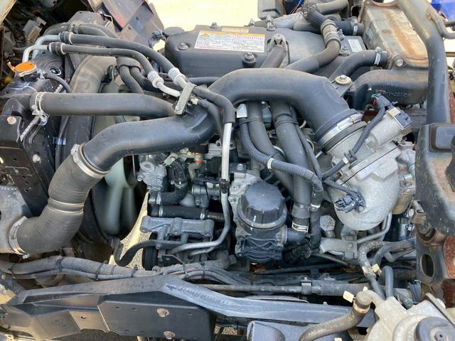 フォワード クレーン4段ラジコンフックイン2.93トン吊2.7トン積載 4段クレーン5400ボディ標準幅2.7トン積載ラジコンフックイン4HK1タダノZE304HR2.93トン吊ユニック電格ミラー集中ロック8トン限定免許アウトリガリーフMT6マニュアル4トン中型トラック(61枚目)