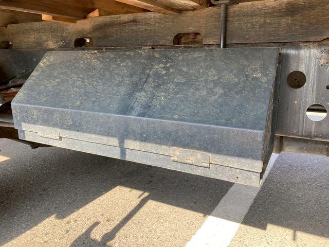 ヒノレンジャー クレーン４段ラジコン古河ユニック５６００ボディ標準幅４トン　４段クレーン中型トラック４トン２．９３トン吊ラジコン２．７５トン積載古河ユニック５６００ボディ標準幅ＵＲＵ３４４ＮアウトリガＪ０５Ｄ電格ミラーＥＴＣ８トン限定免許マニュアルＭＴ６リーフサスペンション（42枚目）