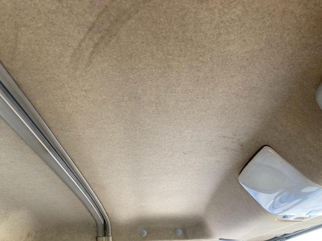 ファイター 冷蔵冷凍バン２．４５トン積載リアエアサス－３０℃格納ゲート　冷凍冷蔵４トン中型トラック８トン限定免許６Ｍ６０マニュアル２．４５トン積載６２００ワイド低温左サイド扉格納ＰＧ後輪エアサス坂道補助ベッドラッシング２段集中ロック電格ミラーバックモニターＥＴＣフルハーフ（68枚目）