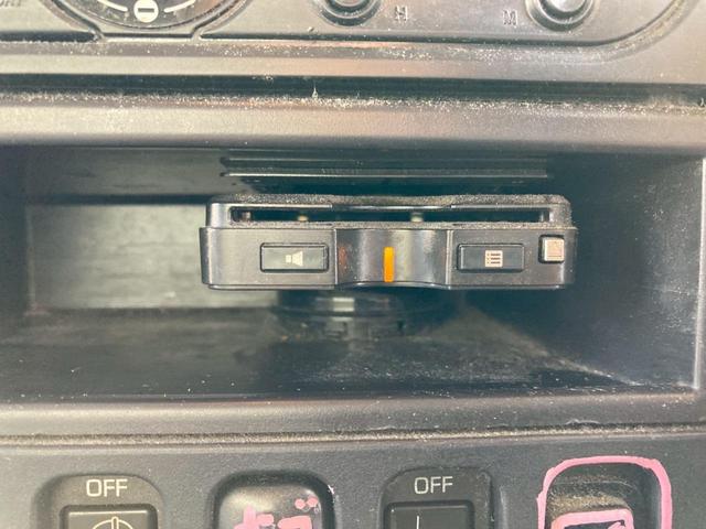 ファイター 冷蔵冷凍バン２．４５トン積載リアエアサス－３０℃格納ゲート　冷凍冷蔵４トン中型トラック８トン限定免許６Ｍ６０マニュアル２．４５トン積載６２００ワイド低温左サイド扉格納ＰＧ後輪エアサス坂道補助ベッドラッシング２段集中ロック電格ミラーバックモニターＥＴＣフルハーフ（77枚目）