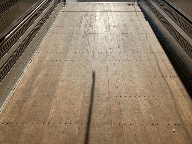 フォワード アルミウイング跳上PGワイド6200ボディ後輪エアサスベッド ワイド6200ボディ跳上PG後輪エアサス2.25トン積載ラッシング4段ベッド電格ミラーバックモニターベット中型トラックPWPSエアバック坂道補助燃焼装置4トンパワーゲート4t8トン限定免許6速MT車(20枚目)