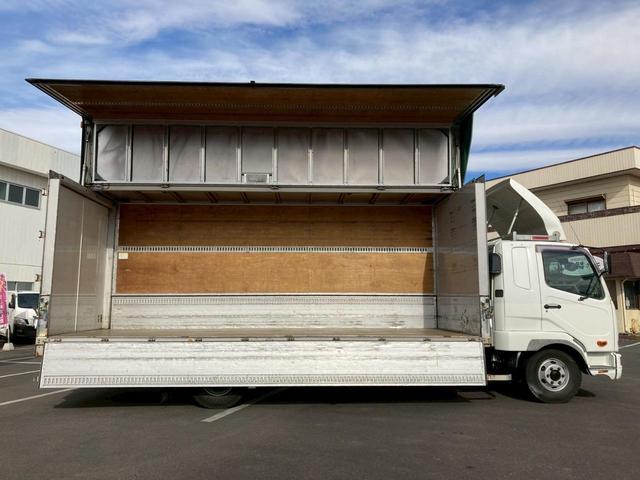 ファイター アルミウイング格納ＰＧワイド６２００ボディ２．５５トン積載　ワイド６２００ボディ格納ゲートラッシング２段２．５５トン積載　ベッド集中ロック電格ミラーバックモニターＥＴＣＡＢＳＰＳＰＷエアバック坂道補助燃焼装置アドブルー中型トラック４トンベット４ｔパワーゲート（13枚目）