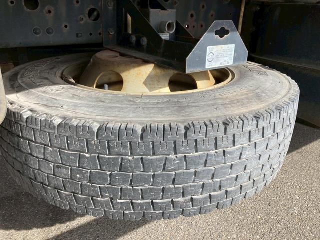 ファイター アルミウイング格納ＰＧワイド６２００ボディ２．５５トン積載　ワイド６２００ボディ格納ゲートラッシング２段２．５５トン積載　ベッド集中ロック電格ミラーバックモニターＥＴＣＡＢＳＰＳＰＷエアバック坂道補助燃焼装置アドブルー中型トラック４トンベット４ｔパワーゲート（35枚目）