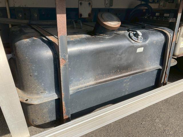 ファイター アルミウイング格納ＰＧワイド６２００ボディ２．５５トン積載　ワイド６２００ボディ格納ゲートラッシング２段２．５５トン積載　ベッド集中ロック電格ミラーバックモニターＥＴＣＡＢＳＰＳＰＷエアバック坂道補助燃焼装置アドブルー中型トラック４トンベット４ｔパワーゲート（36枚目）