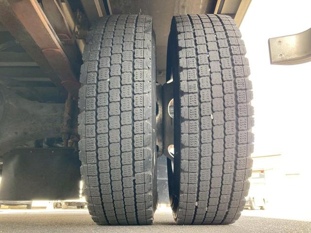 ファイター アルミウイング格納ＰＧワイド６２００ボディ２．５５トン積載　ワイド６２００ボディ格納ゲートラッシング２段２．５５トン積載　ベッド集中ロック電格ミラーバックモニターＥＴＣＡＢＳＰＳＰＷエアバック坂道補助燃焼装置アドブルー中型トラック４トンベット４ｔパワーゲート（58枚目）